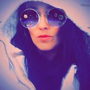 Meet your Posher, Casey